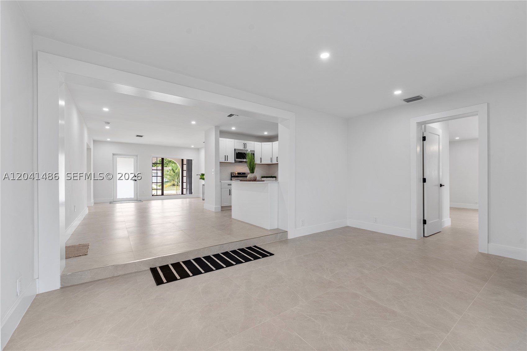 SO MIAMI HEIGHTS ADDN E - Residential