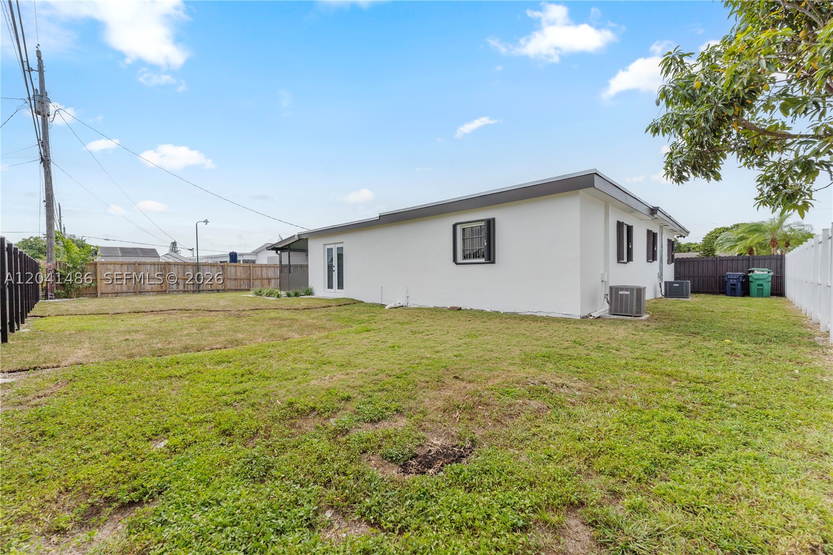 SO MIAMI HEIGHTS ADDN E - Residential