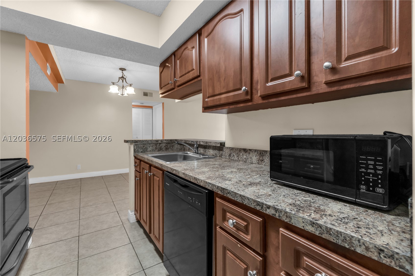 SUN VISTA GARDENS CONDO - Residential Lease