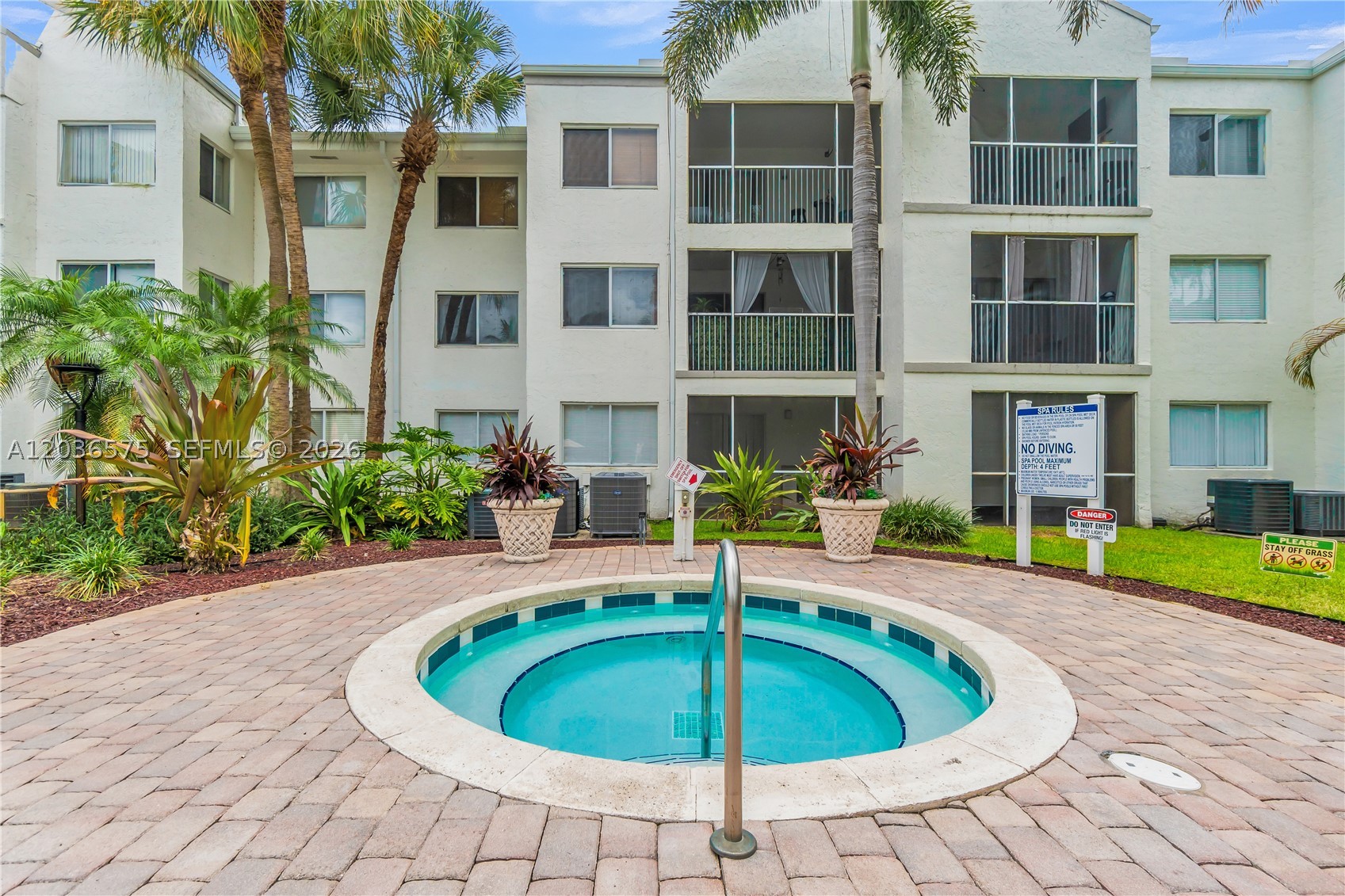 SUN VISTA GARDENS CONDO - Residential Lease