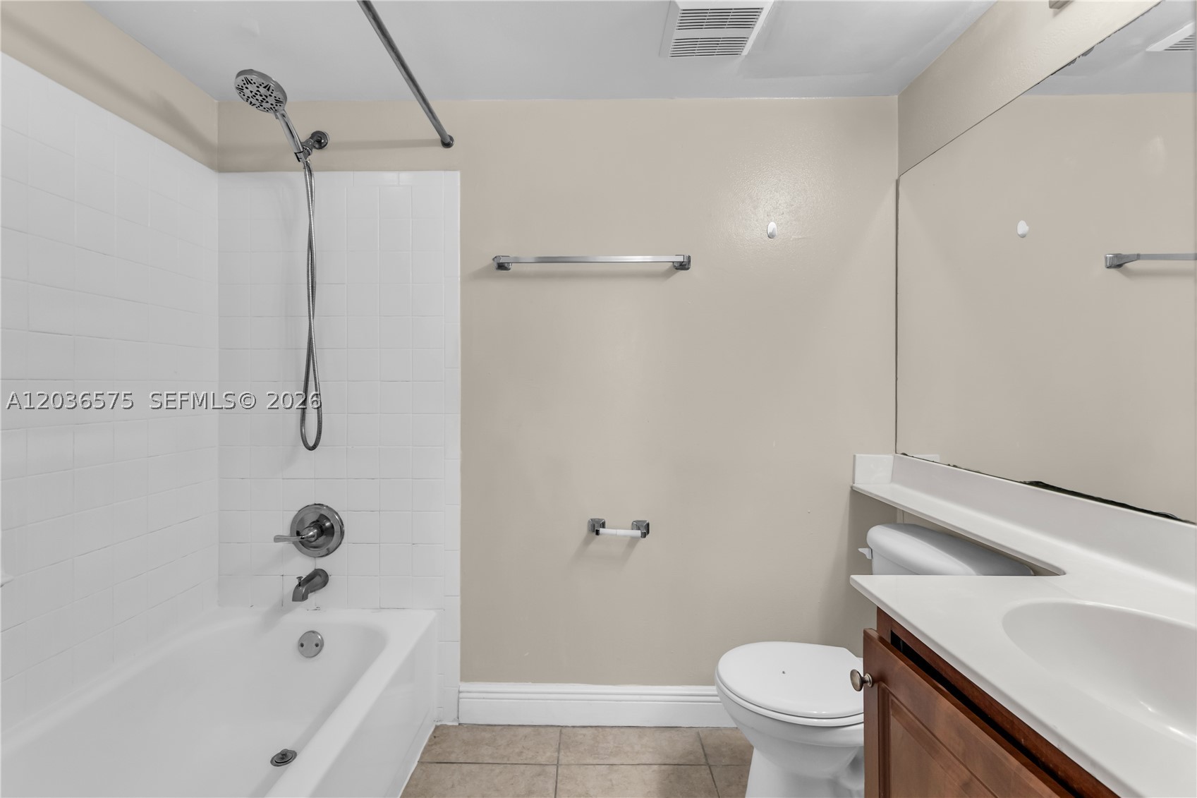 SUN VISTA GARDENS CONDO - Residential Lease