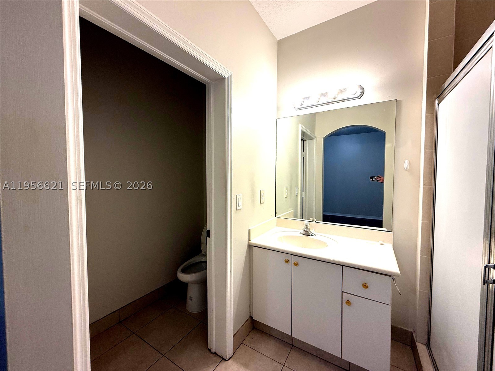 VILLAS AT HARBOR ISLES CO - Residential