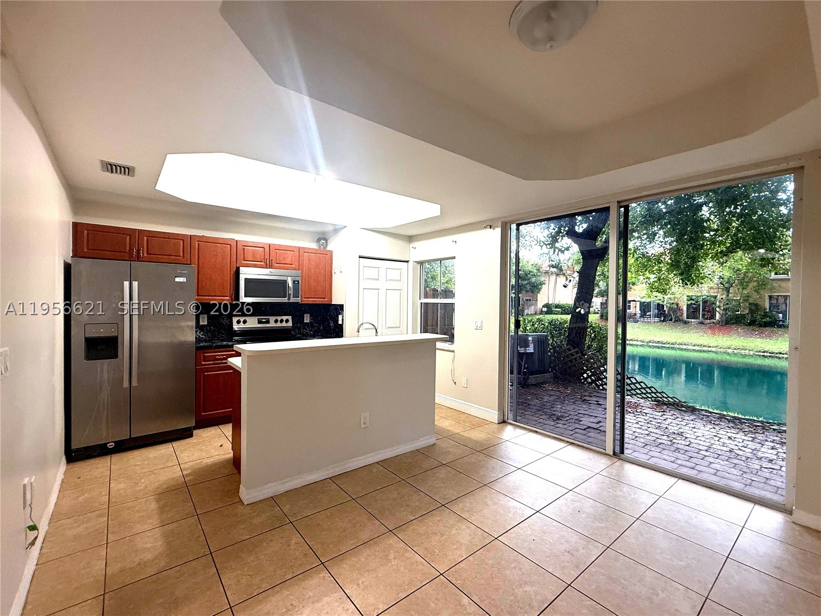 VILLAS AT HARBOR ISLES CO - Residential