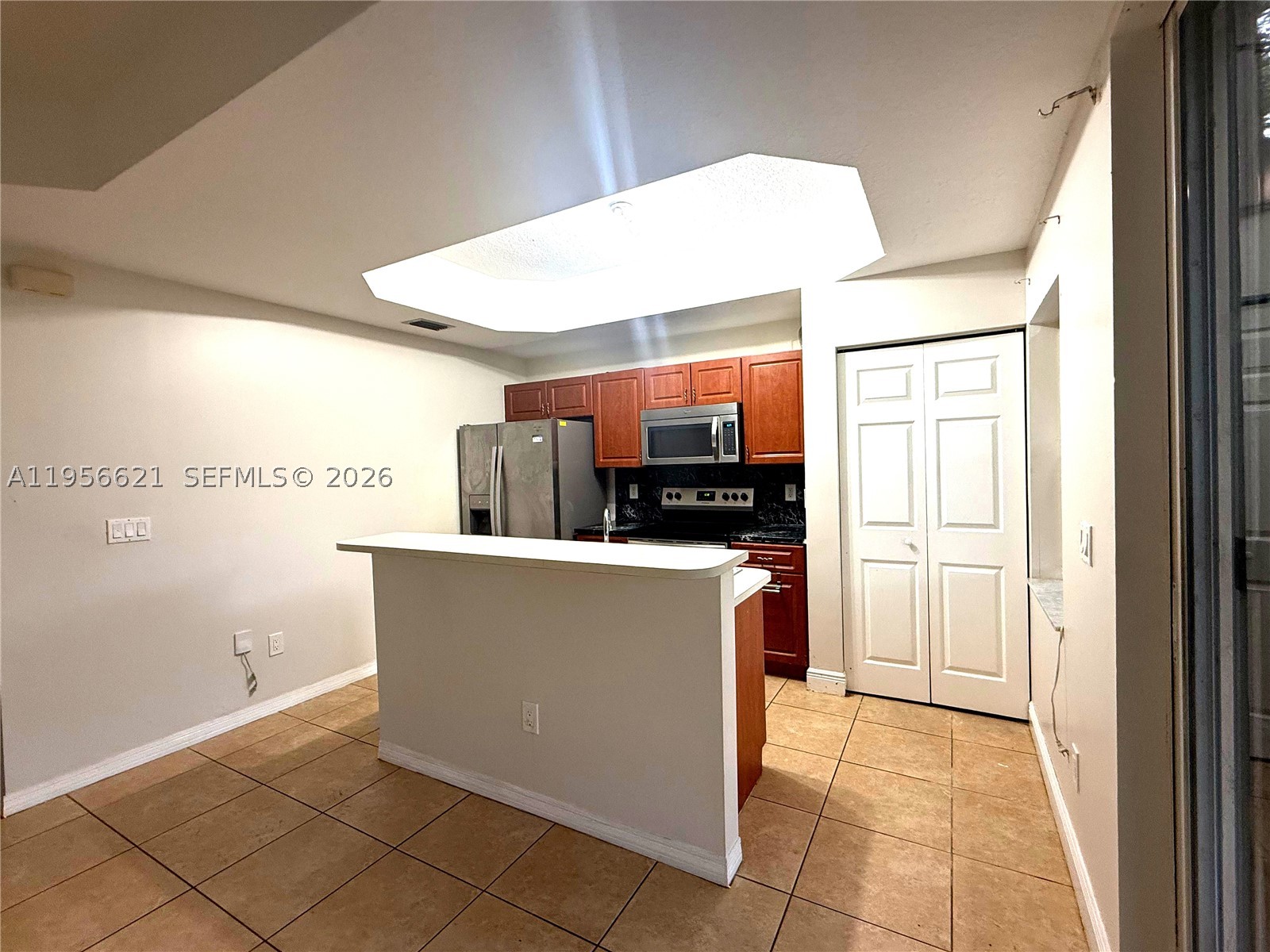 VILLAS AT HARBOR ISLES CO - Residential