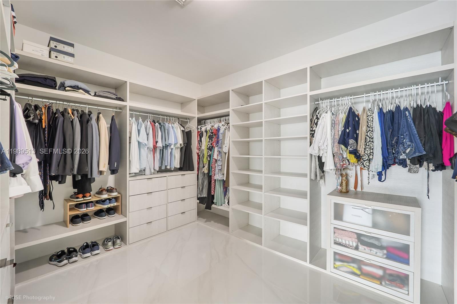 RISE CONDO - Residential