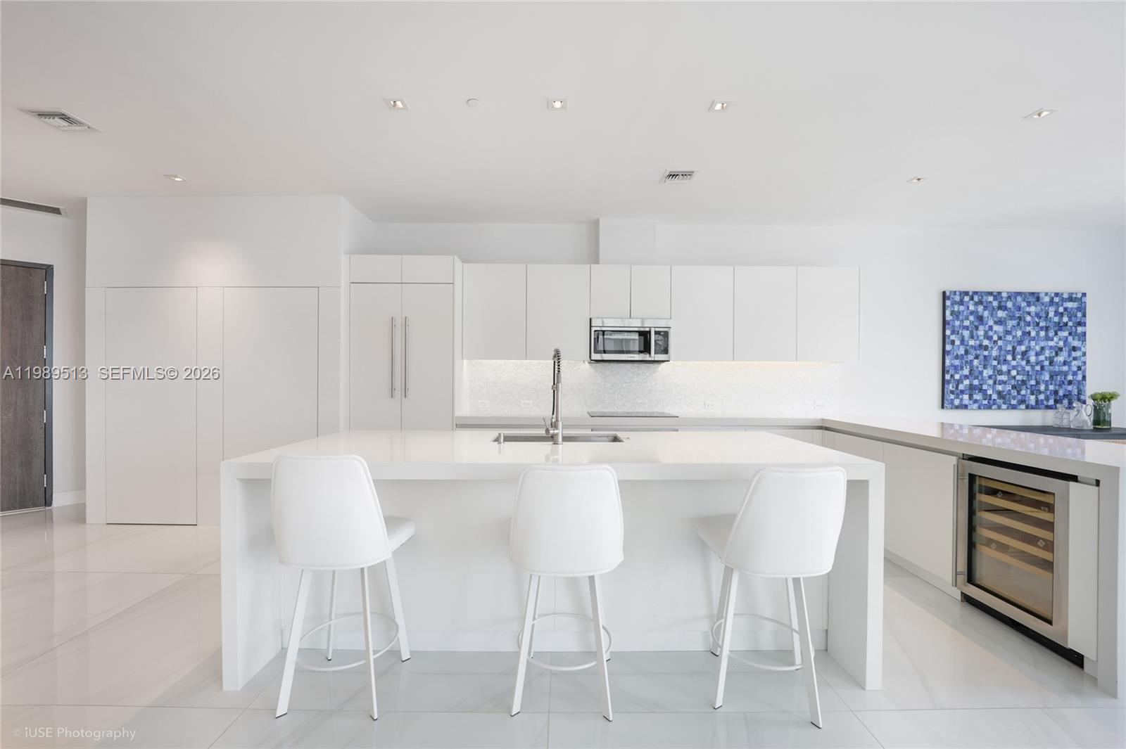 RISE CONDO - Residential