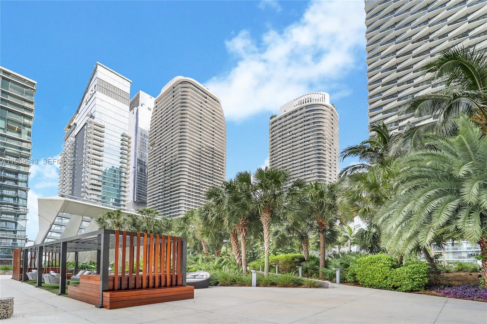 RISE CONDO - Residential