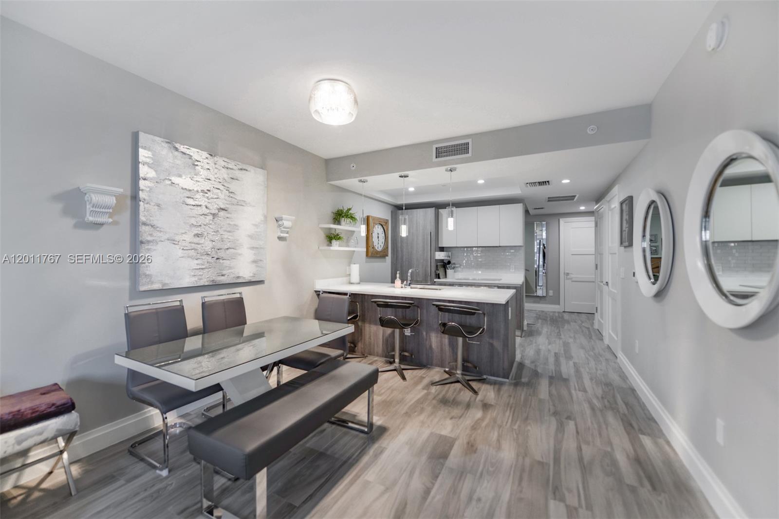 801 SMA RESIDENCES CONDO - Residential