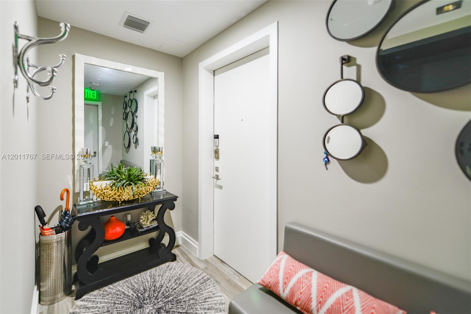 801 SMA RESIDENCES CONDO - Residential