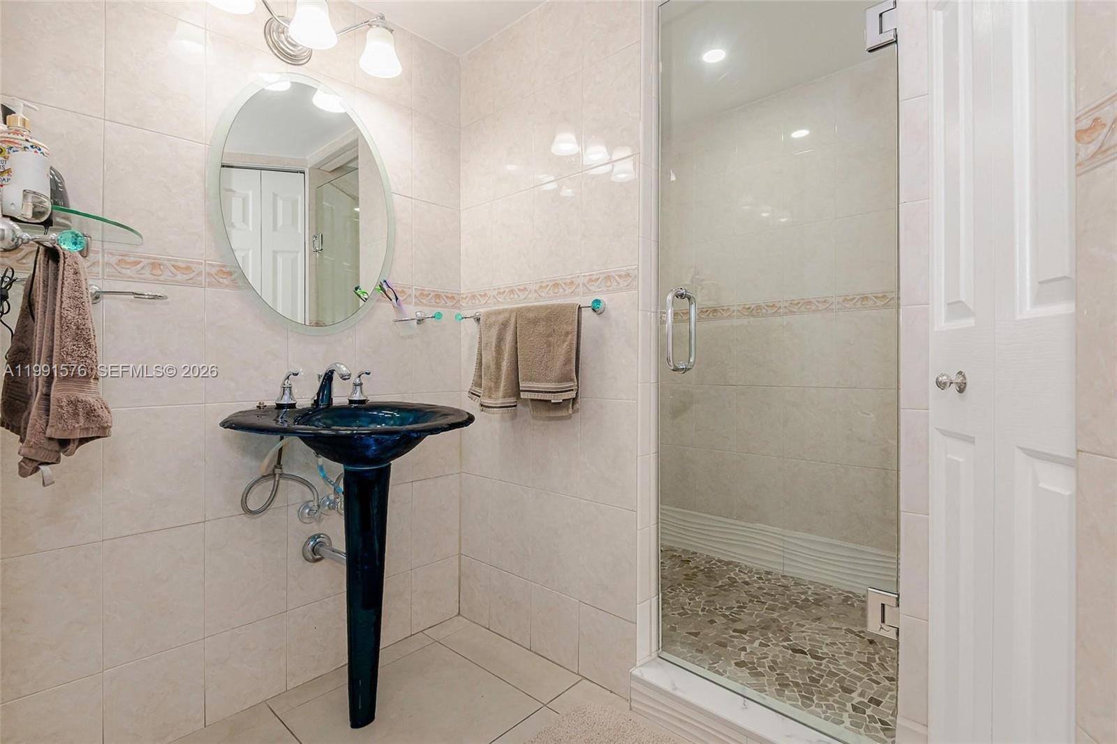 BURLEIGH HOUSE CONDO - Residential