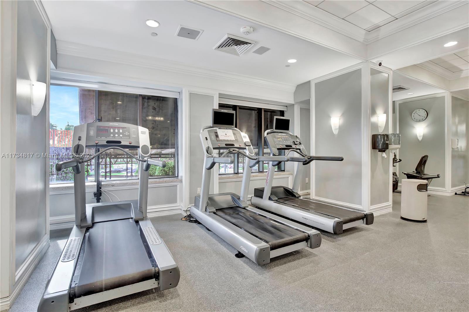 BALMORAL CONDO - Residential