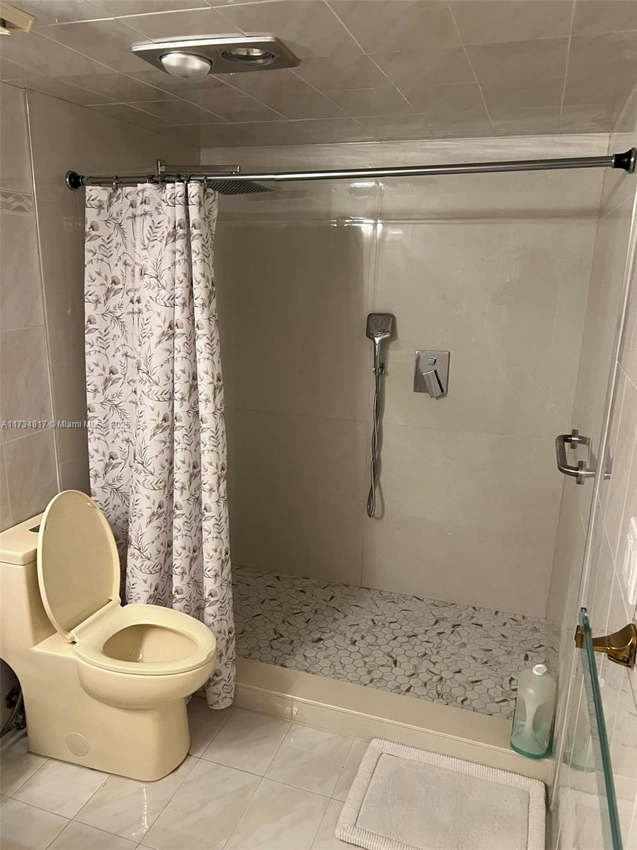 BALMORAL CONDO - Residential