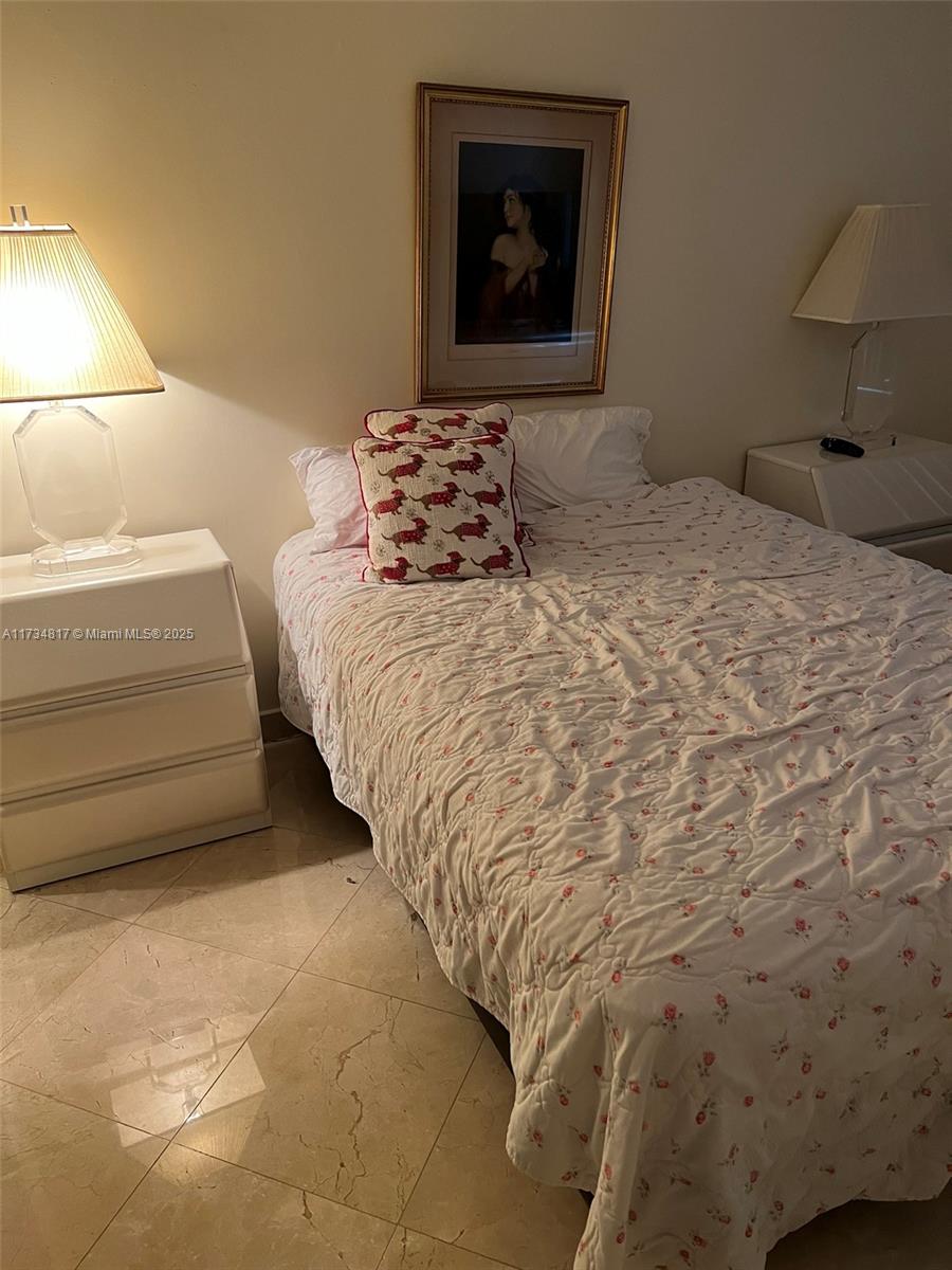 BALMORAL CONDO - Residential