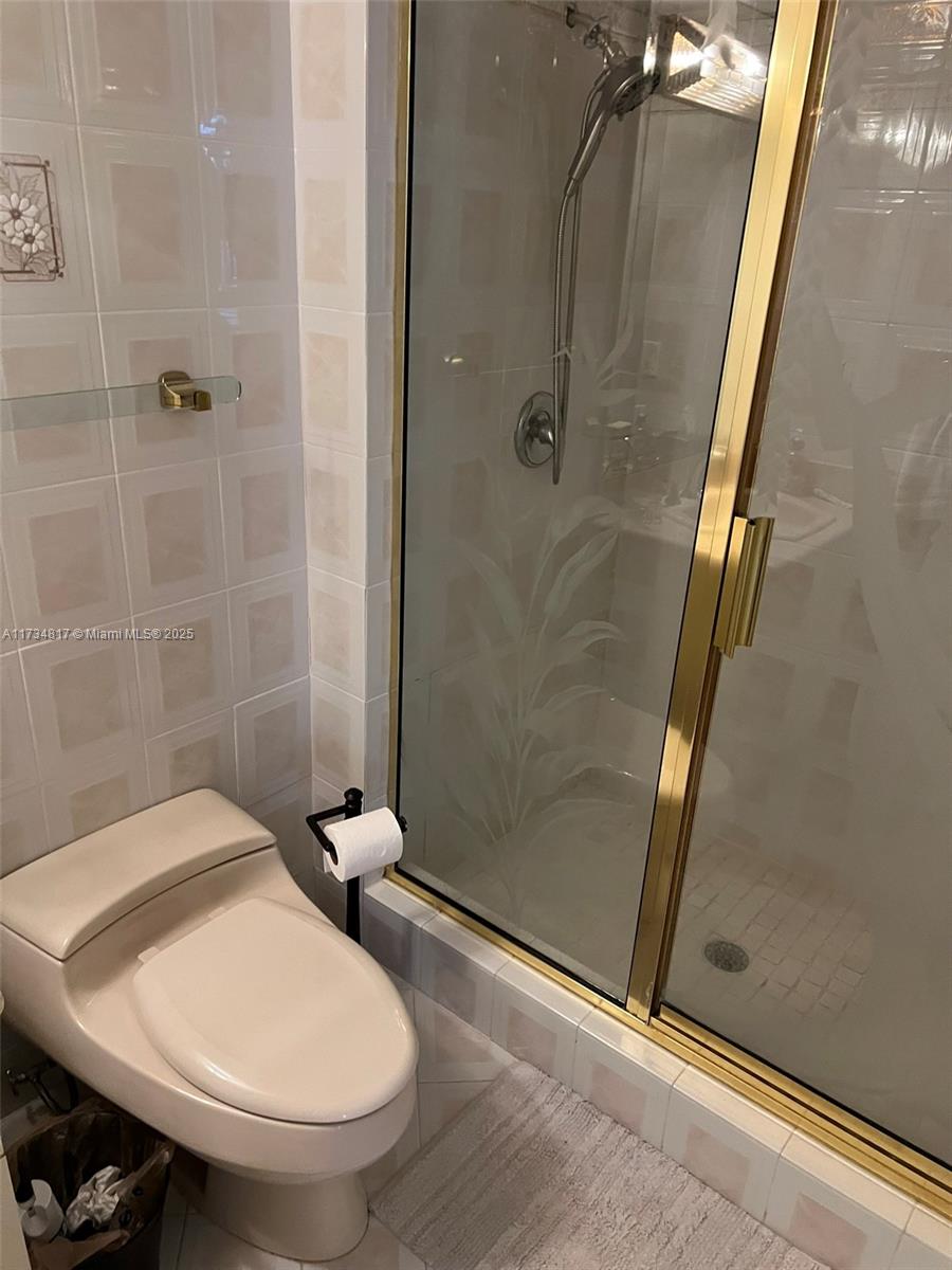 BALMORAL CONDO - Residential