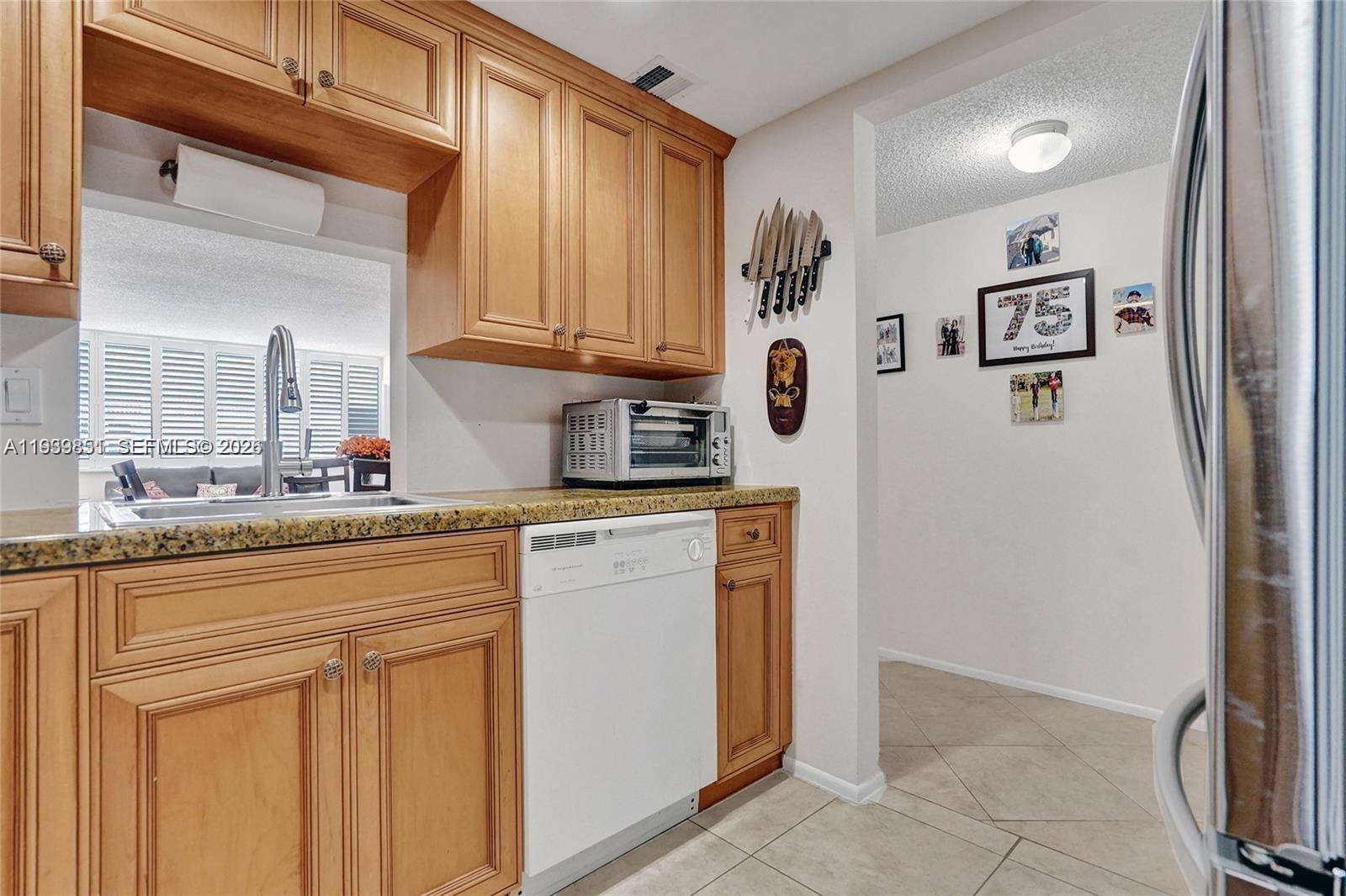 EAST POINT TOWERS CONDO - Residential
