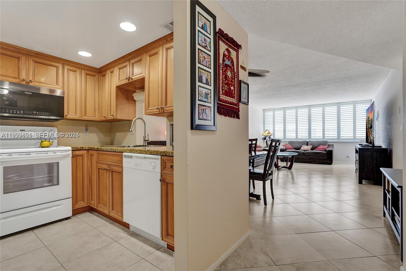 EAST POINT TOWERS CONDO - Residential