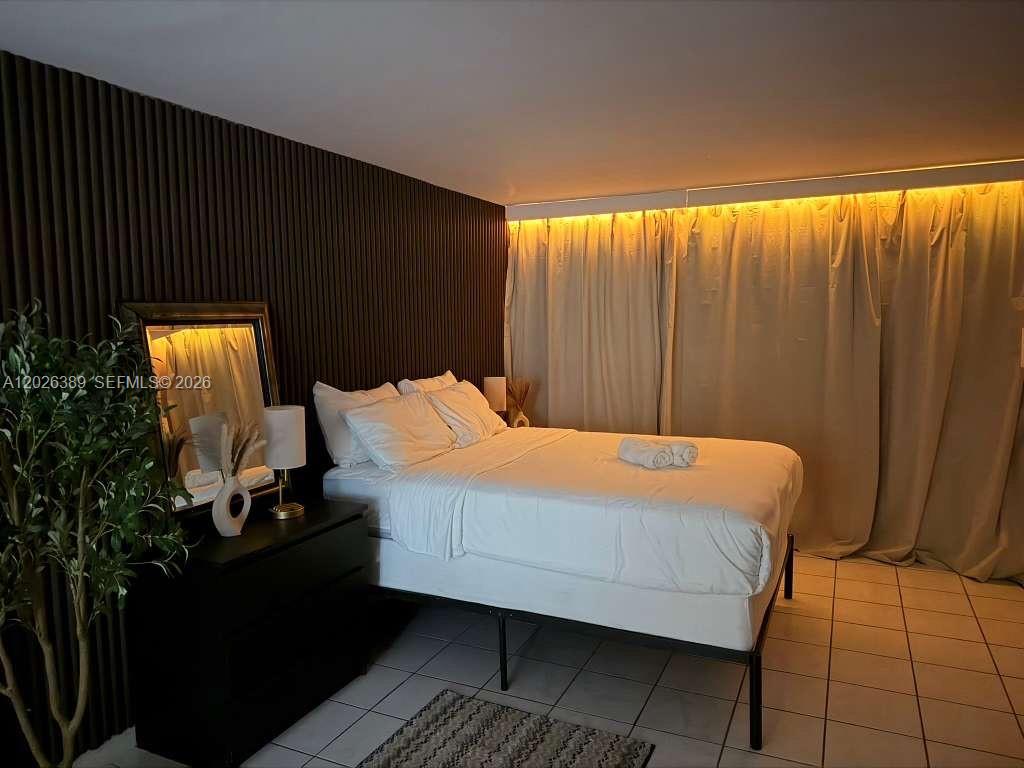 BAYSHORE YACHT & TENNIS C - Residential Lease