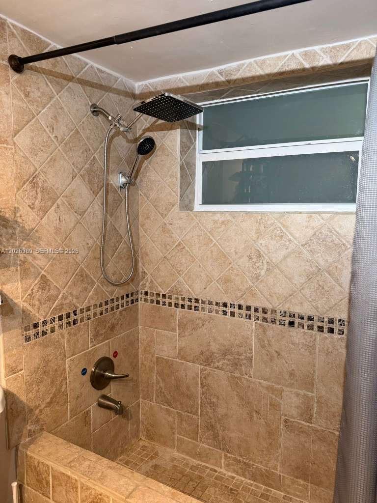 BAYSHORE YACHT & TENNIS C - Residential Lease