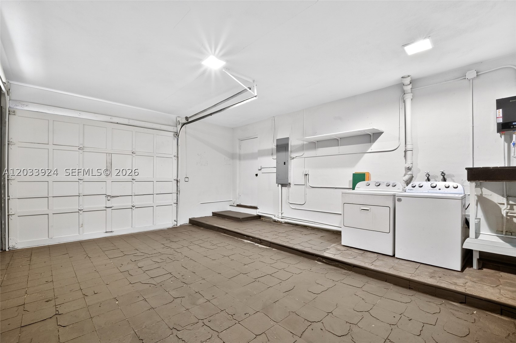 ARCOLA GARDENS - Residential