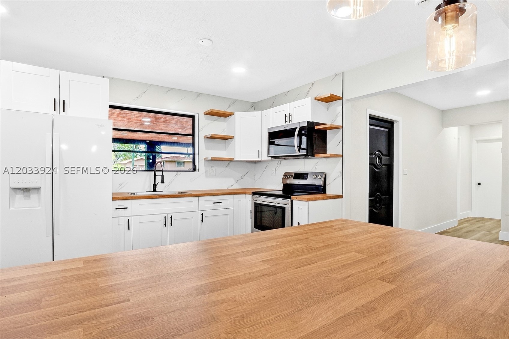 ARCOLA GARDENS - Residential