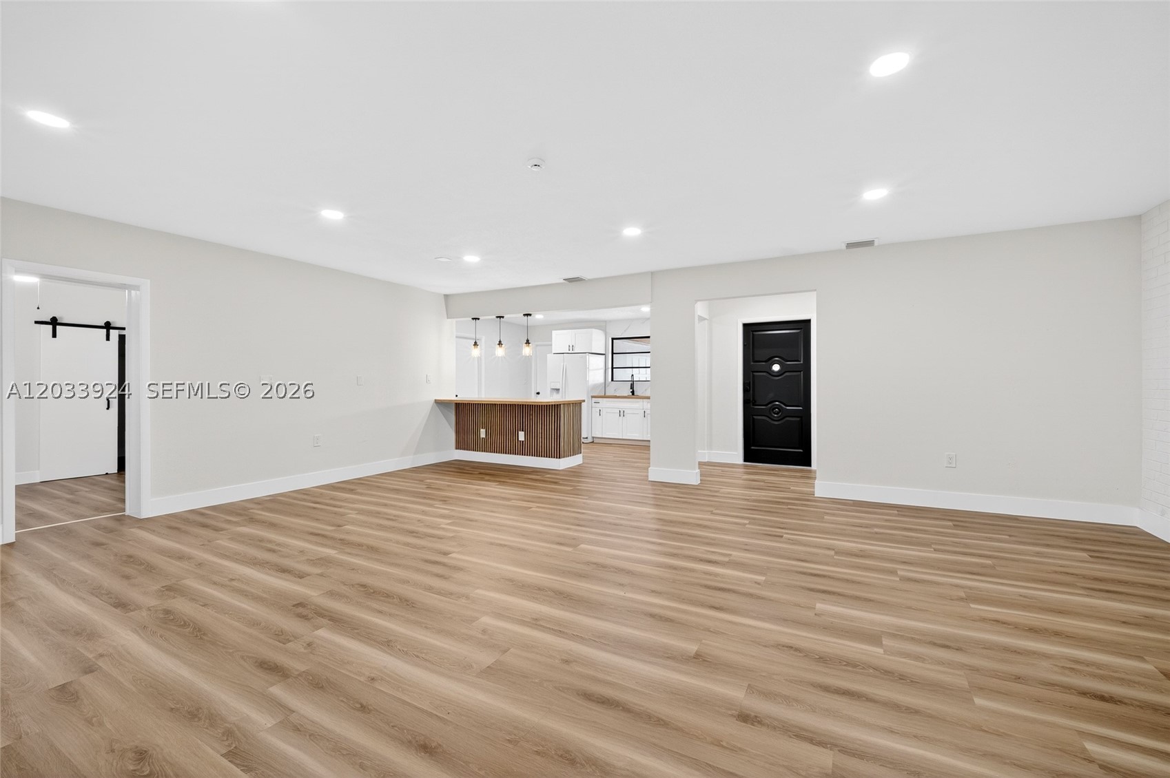 ARCOLA GARDENS - Residential