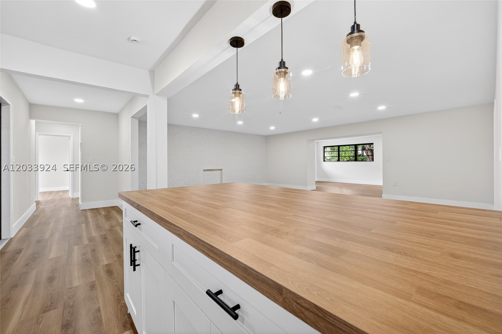ARCOLA GARDENS - Residential