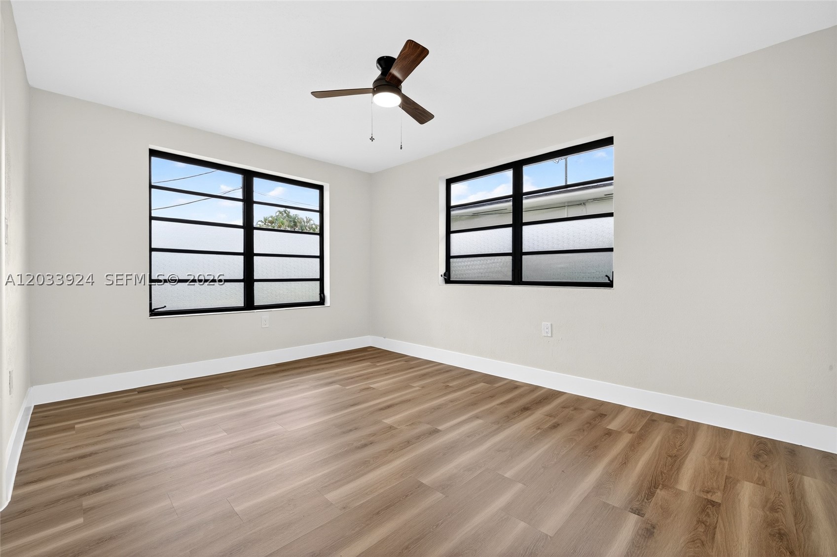 ARCOLA GARDENS - Residential