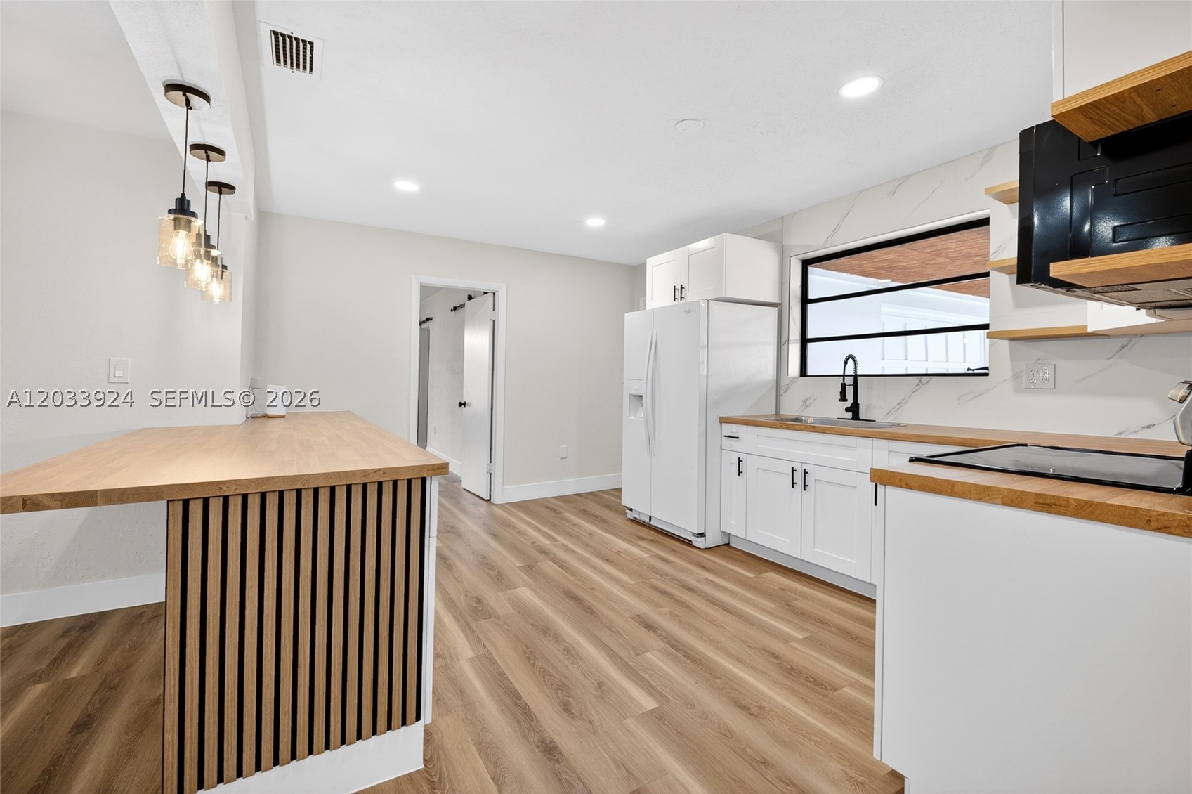 ARCOLA GARDENS - Residential