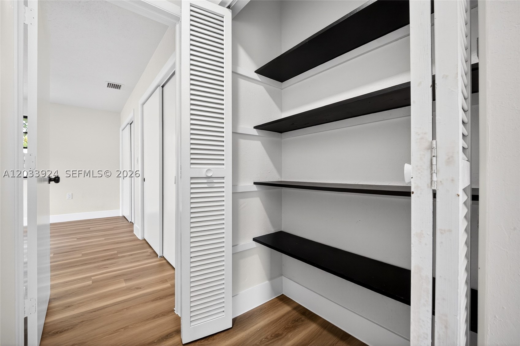 ARCOLA GARDENS - Residential