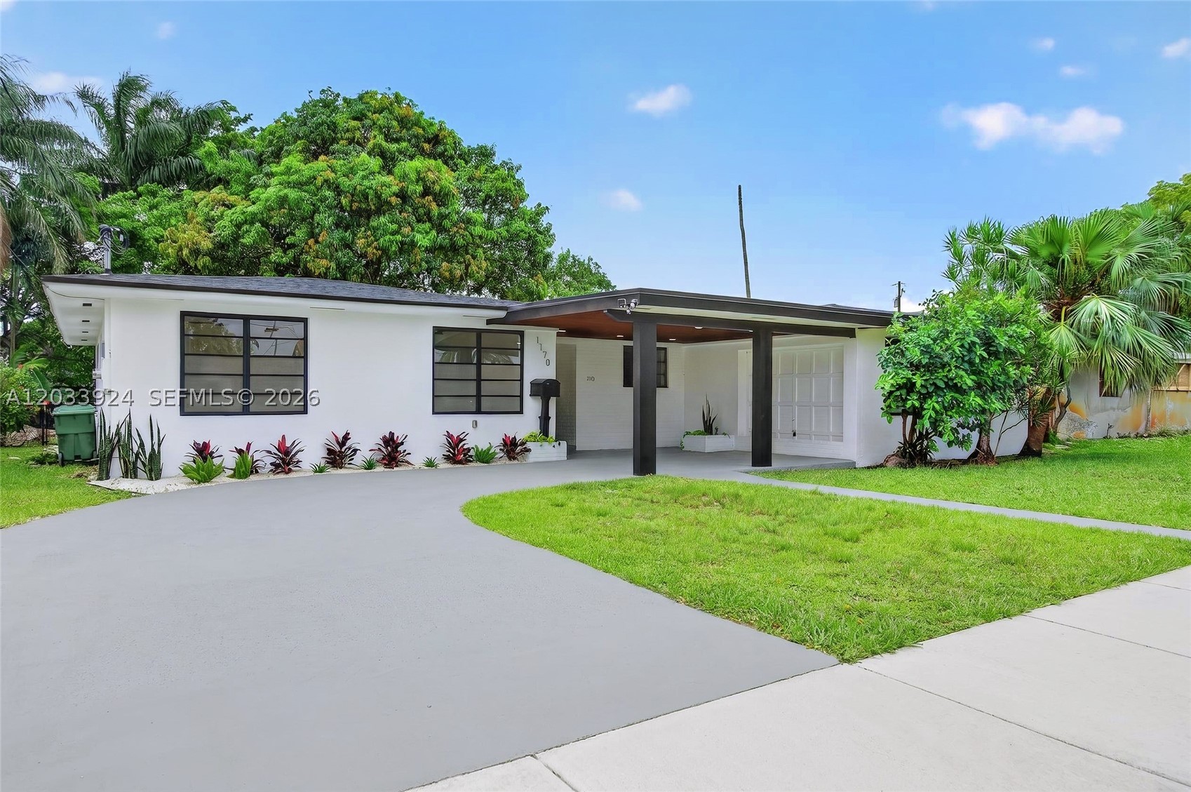 ARCOLA GARDENS - Residential