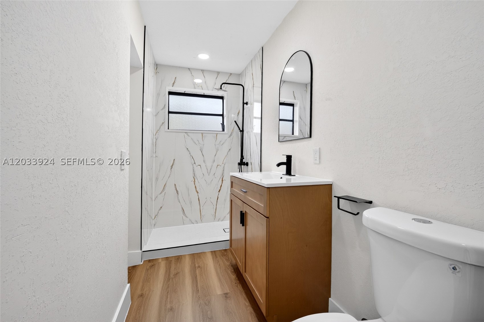 ARCOLA GARDENS - Residential