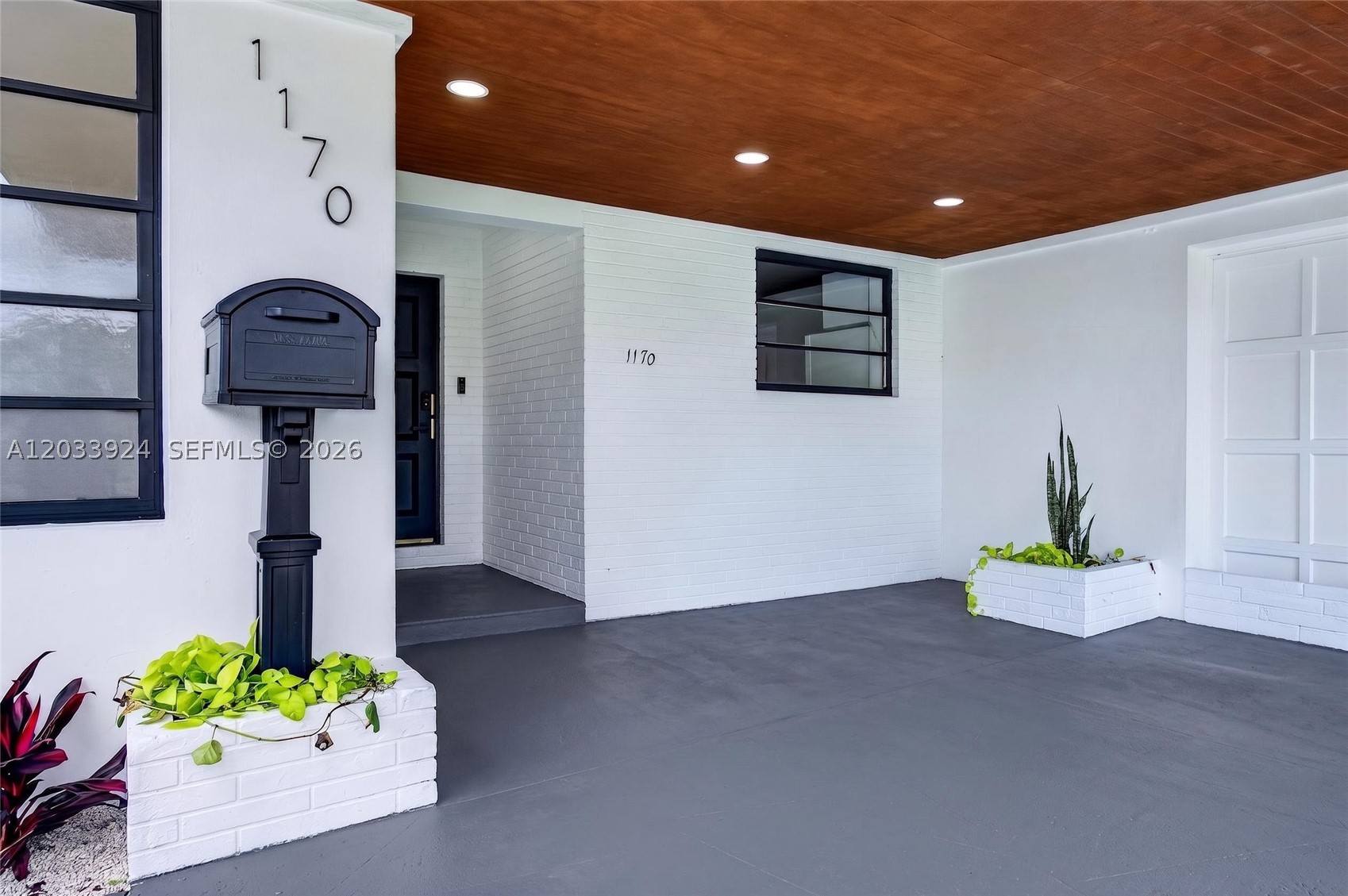 ARCOLA GARDENS - Residential