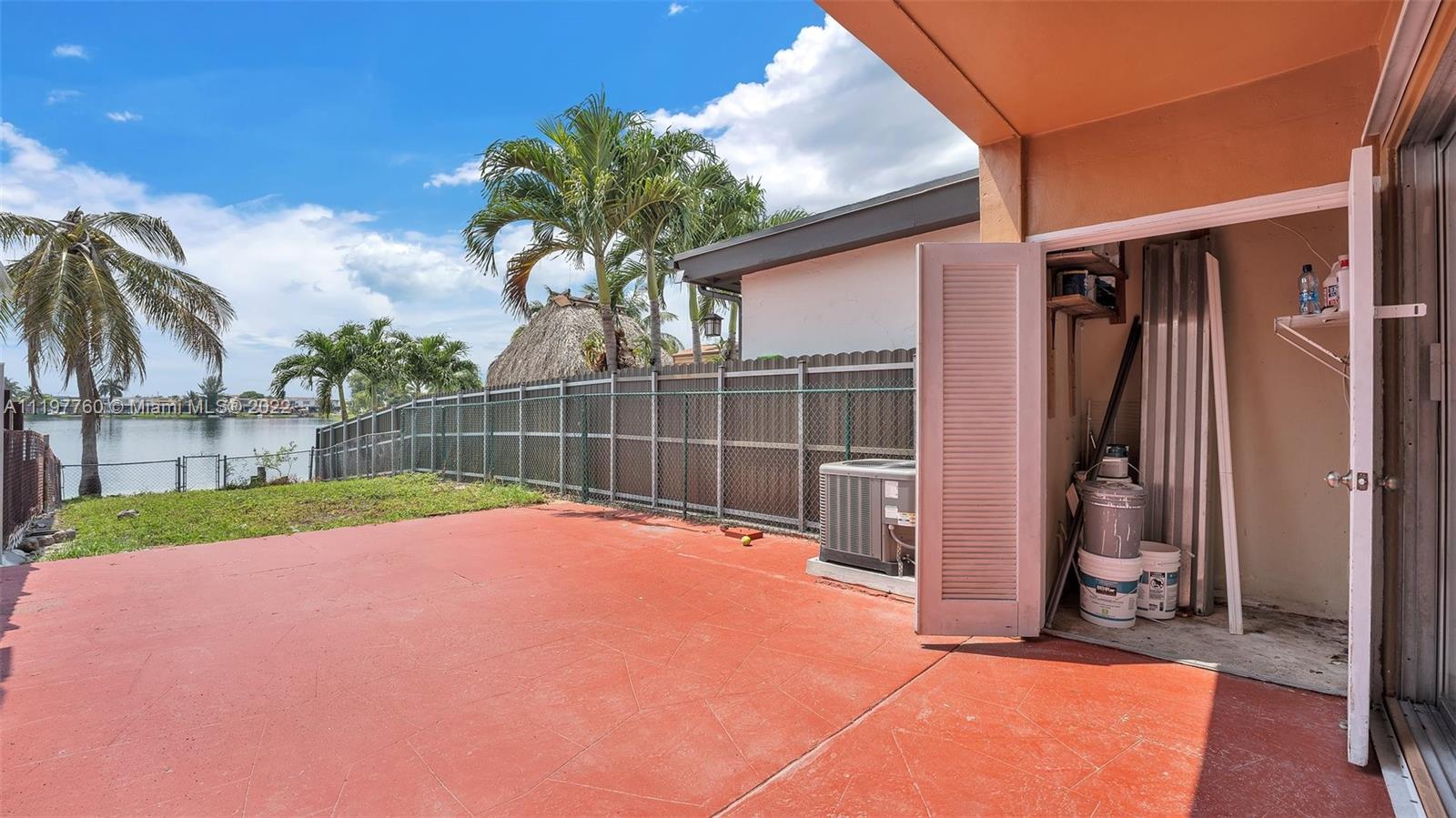 FLAMINGO LAKE - Residential