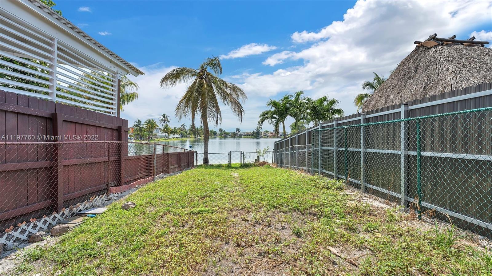 FLAMINGO LAKE - Residential