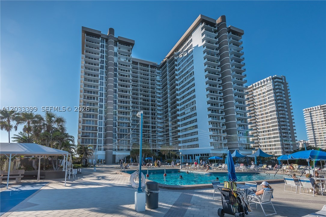 PARKER PLAZA ESTATES COND - Residential