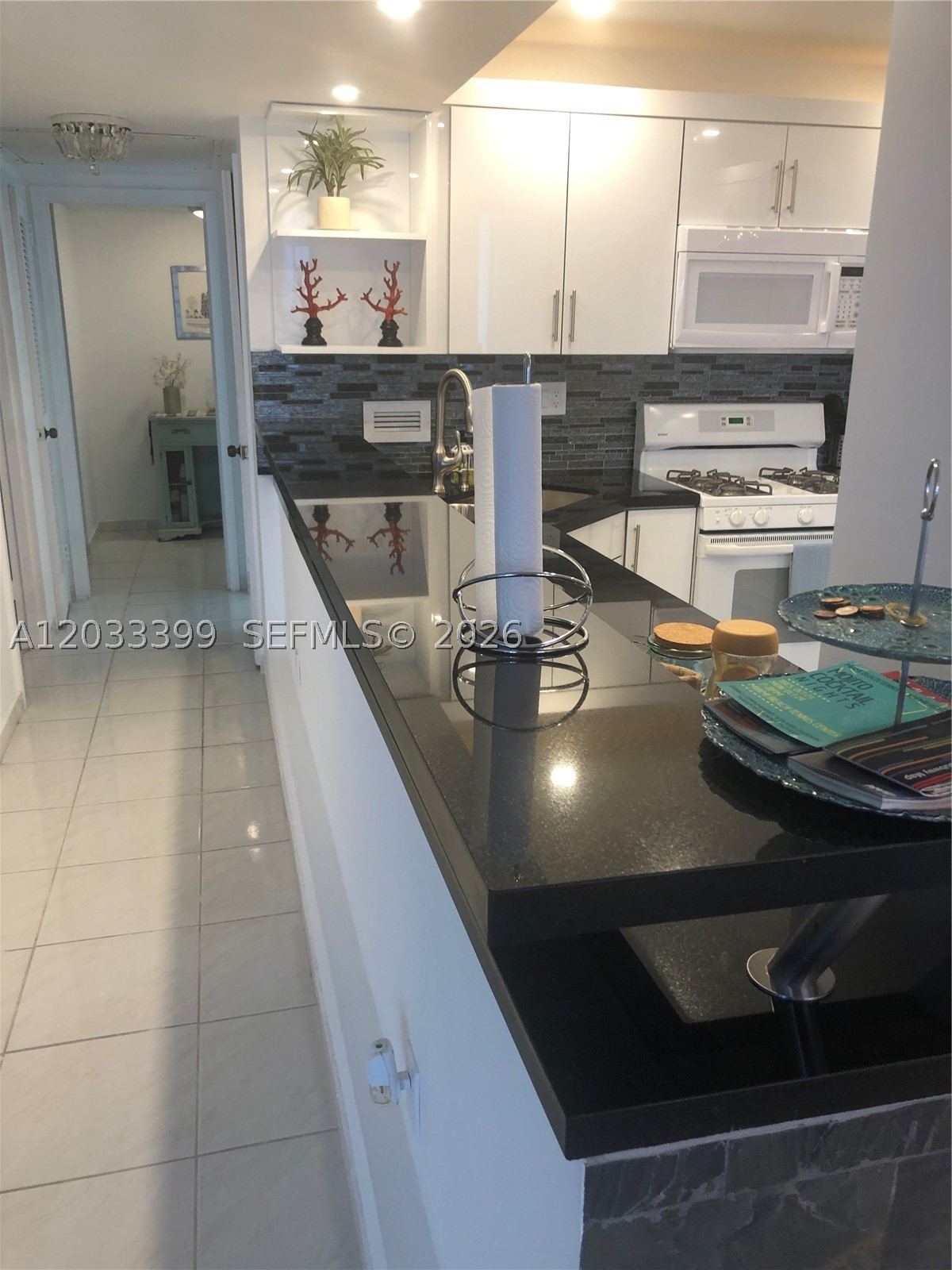 PARKER PLAZA ESTATES COND - Residential