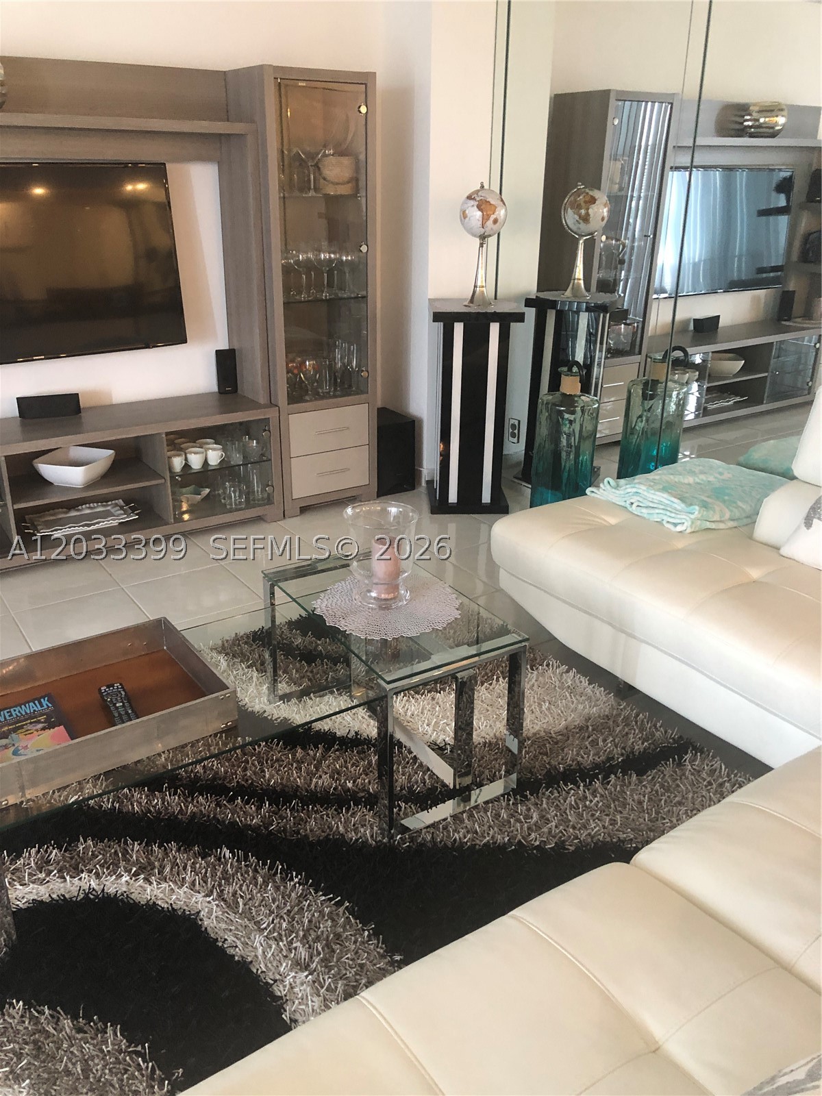 PARKER PLAZA ESTATES COND - Residential