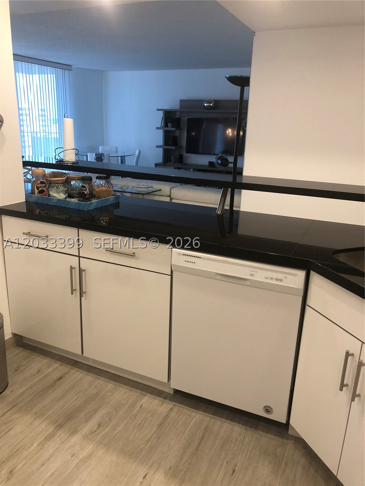 PARKER PLAZA ESTATES COND - Residential