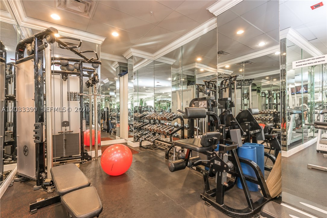 PARKER PLAZA ESTATES COND - Residential