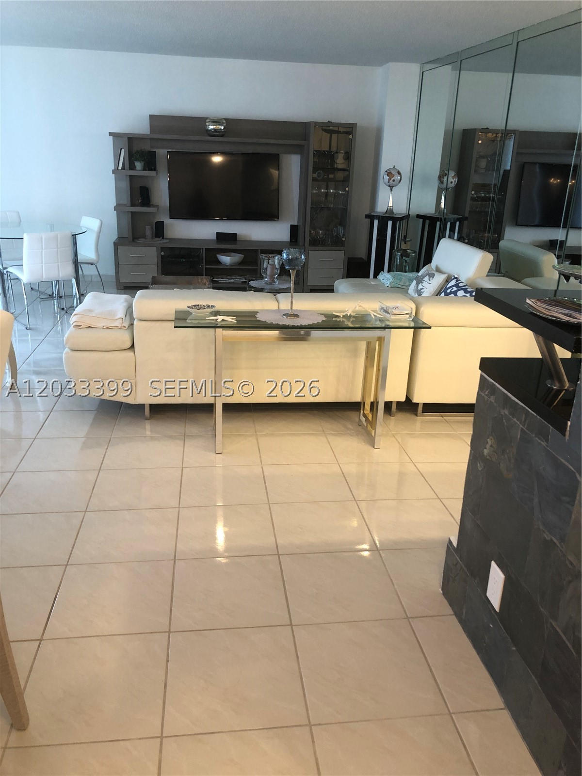 PARKER PLAZA ESTATES COND - Residential