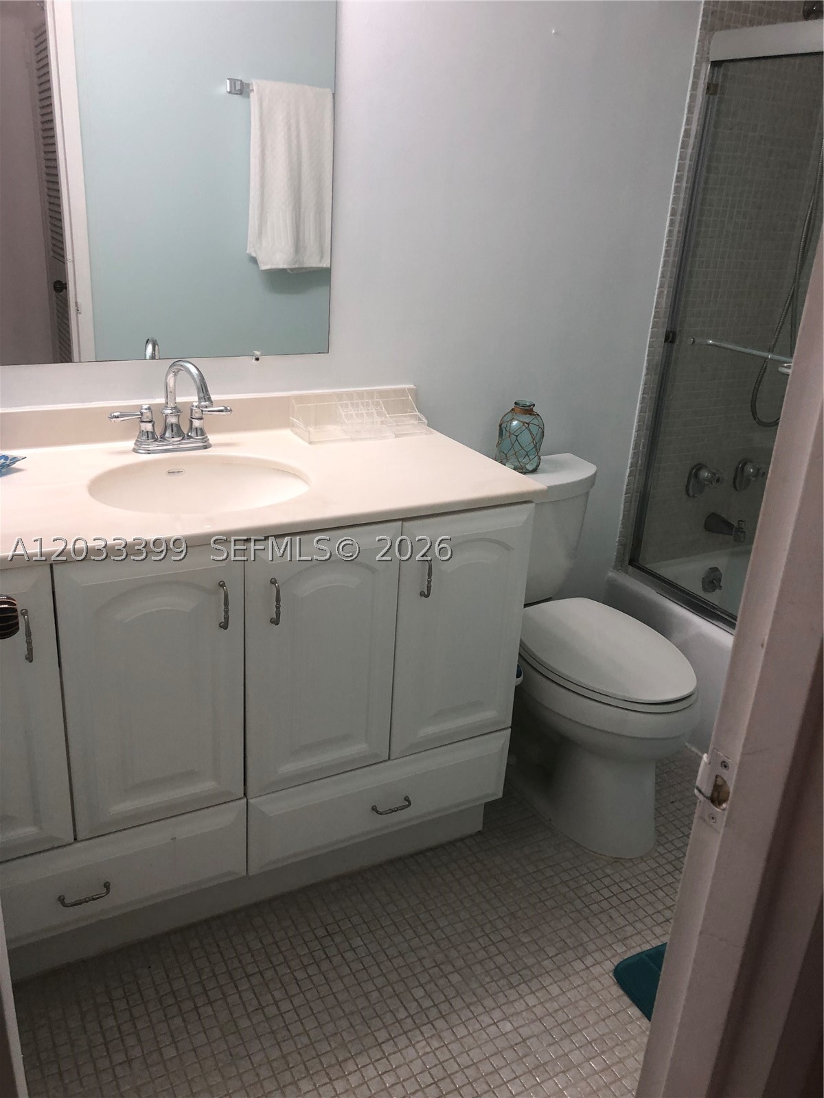PARKER PLAZA ESTATES COND - Residential