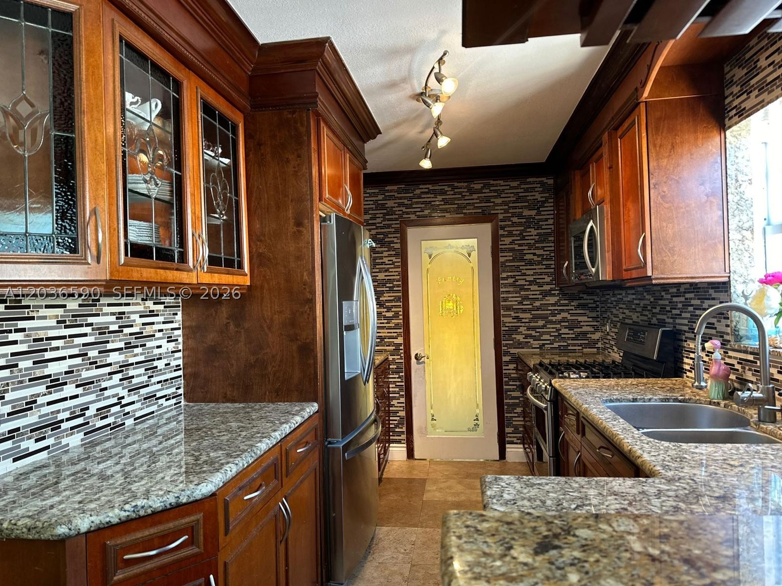 RO-LEN ACRES 2ND ADD - Residential Lease