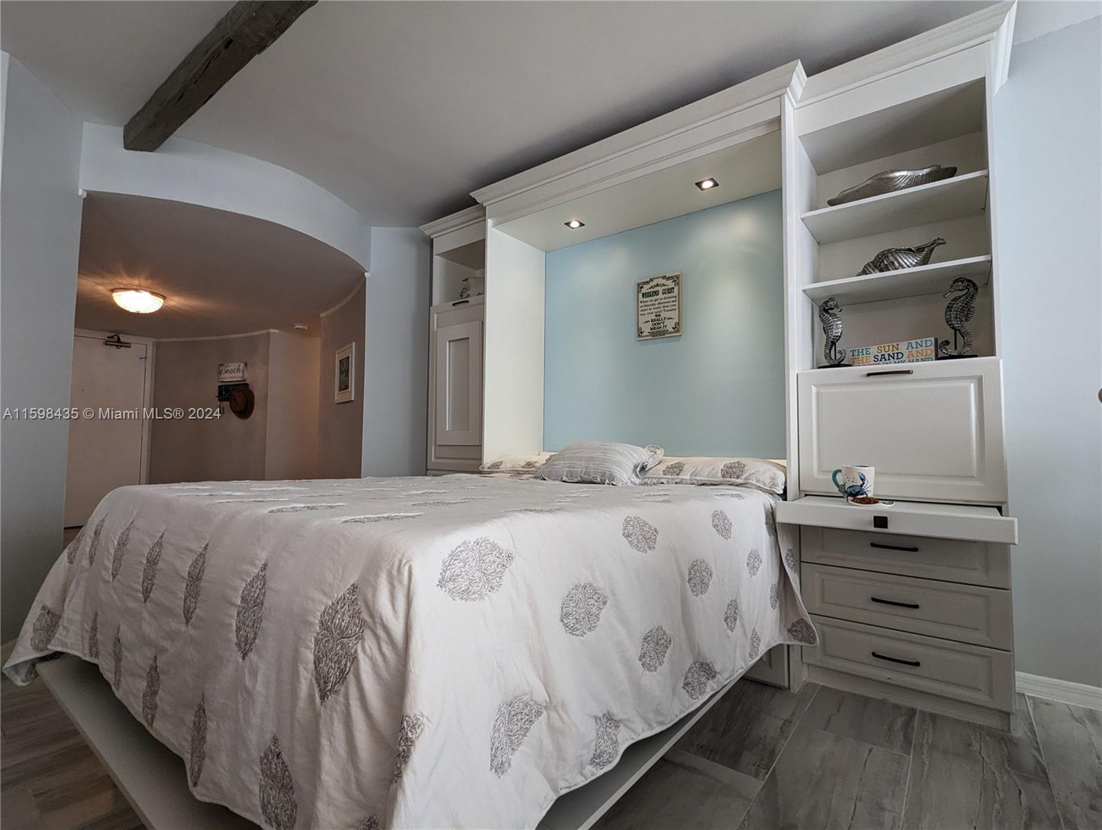OCEAN CLUB CONDO - Residential