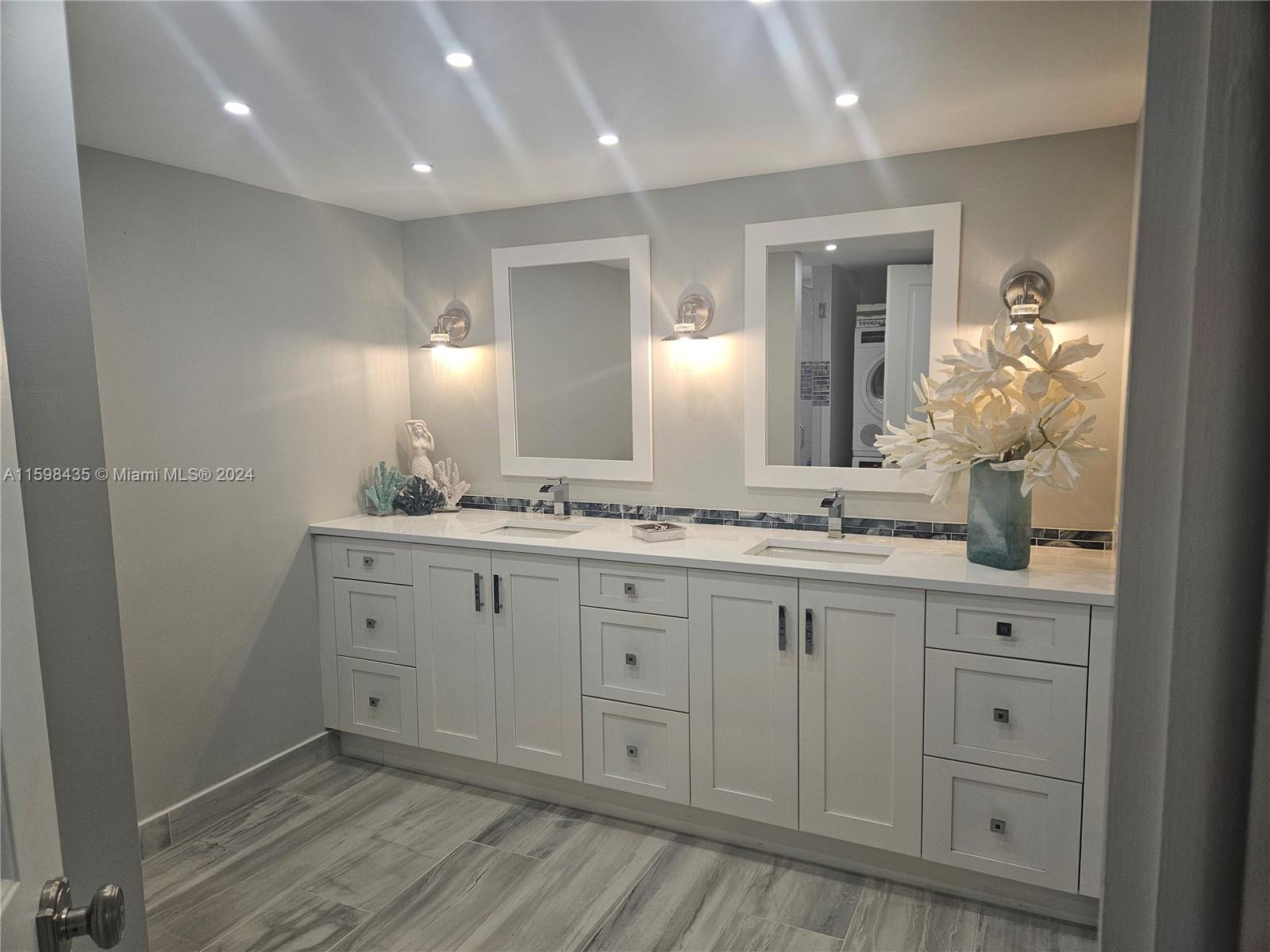 OCEAN CLUB CONDO - Residential