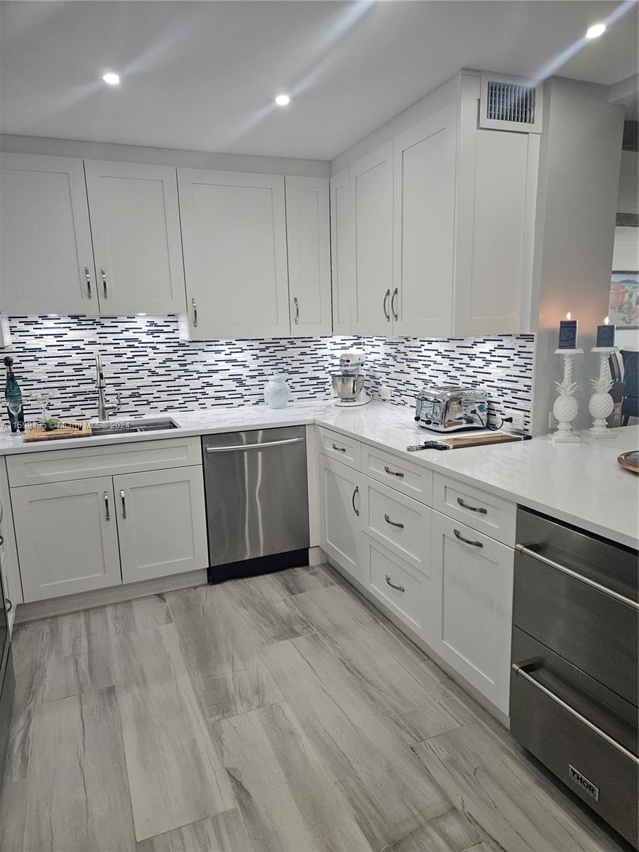 OCEAN CLUB CONDO - Residential