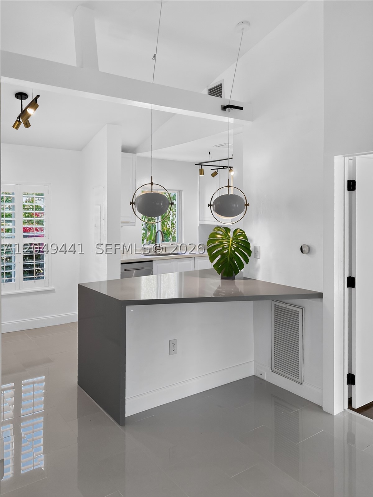 525 NE 63 STREET CONDO - Residential Lease