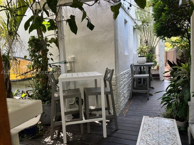 525 NE 63 STREET CONDO - Residential Lease