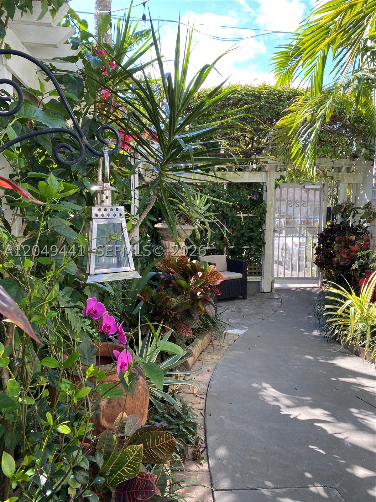 525 NE 63 STREET CONDO - Residential Lease