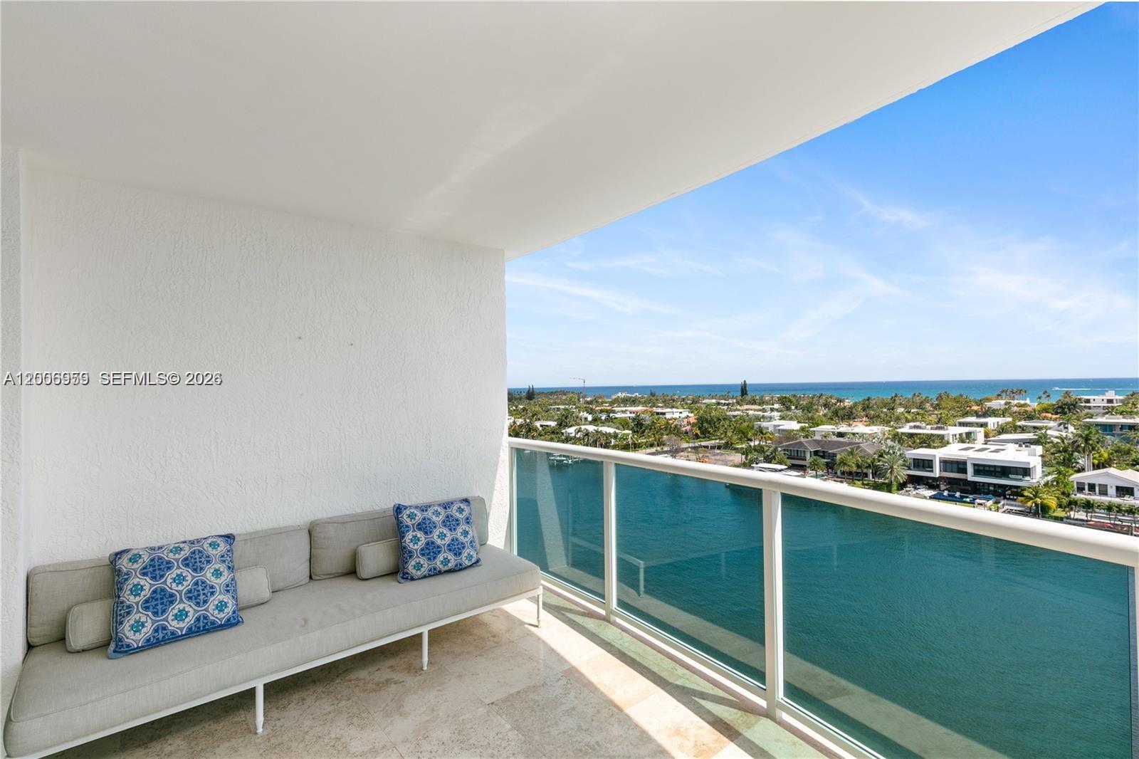 HAMPTONS SOUTH CONDO - Residential