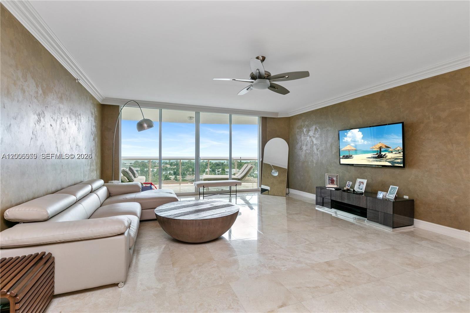 HAMPTONS SOUTH CONDO - Residential